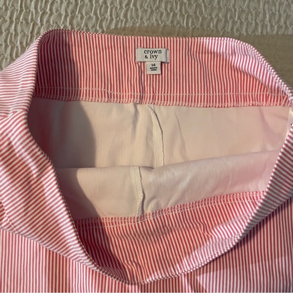 Crown and Ivy Skort - Picture 2 of 8